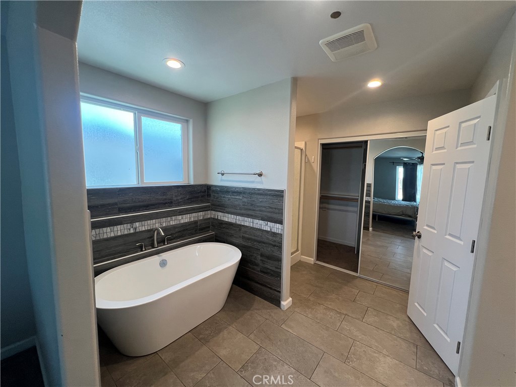 17238 Danbury Avenue