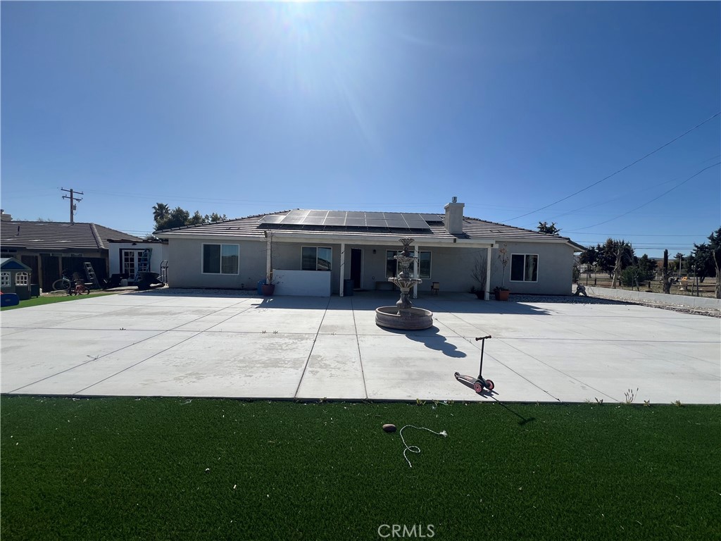 17238 Danbury Avenue