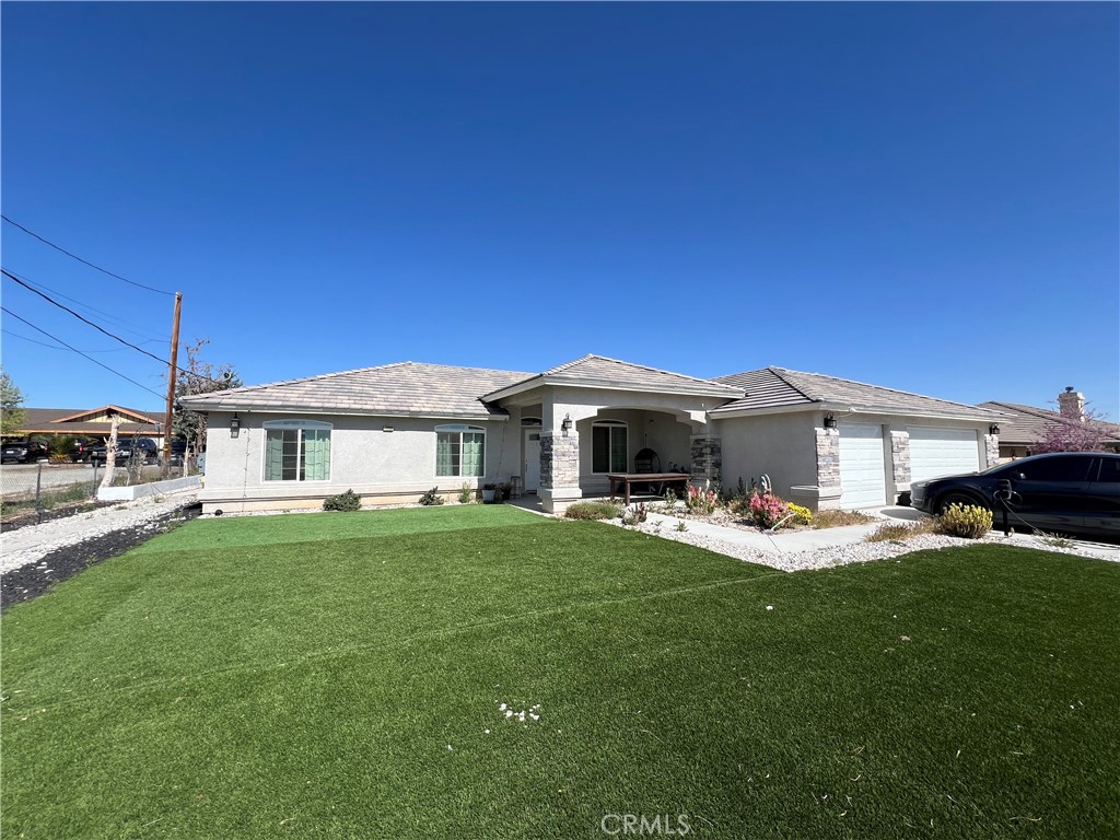 17238 Danbury Avenue