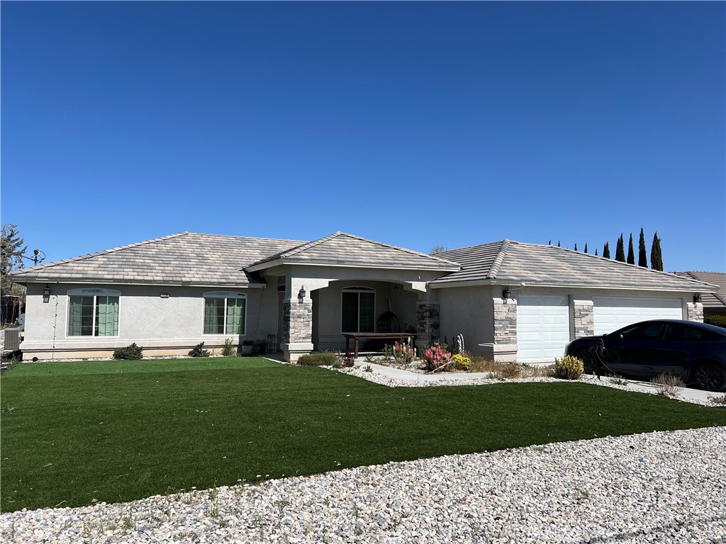 17238 Danbury Avenue