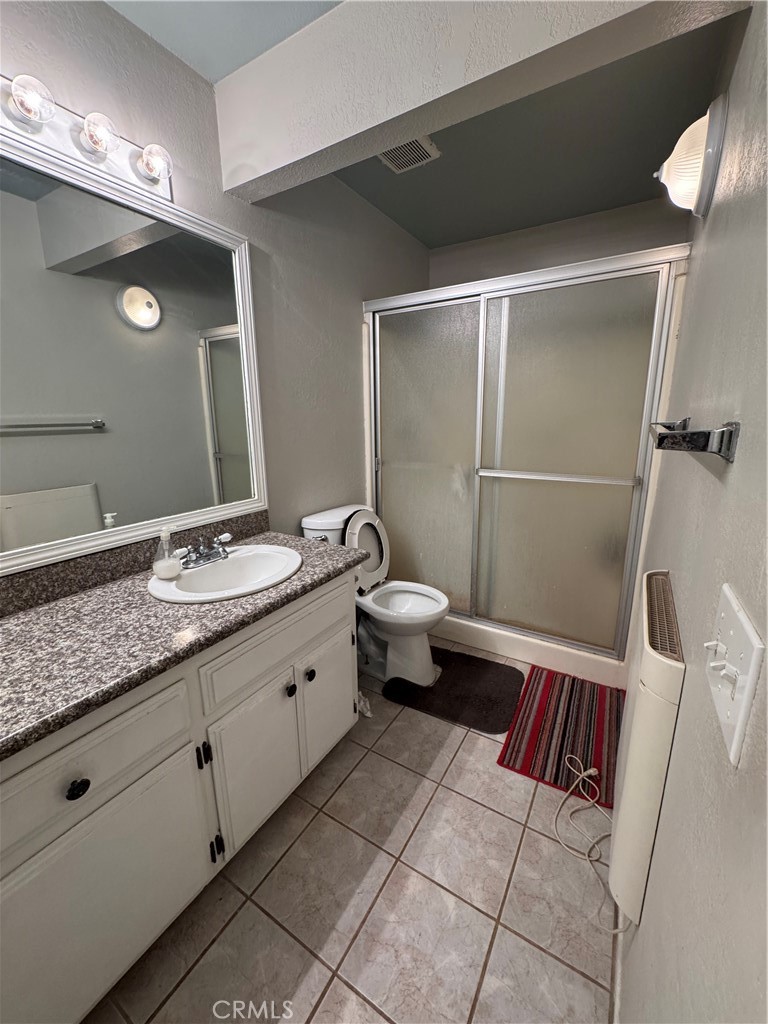 17665 Juniper Street