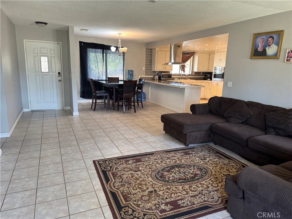 17665 Juniper Street