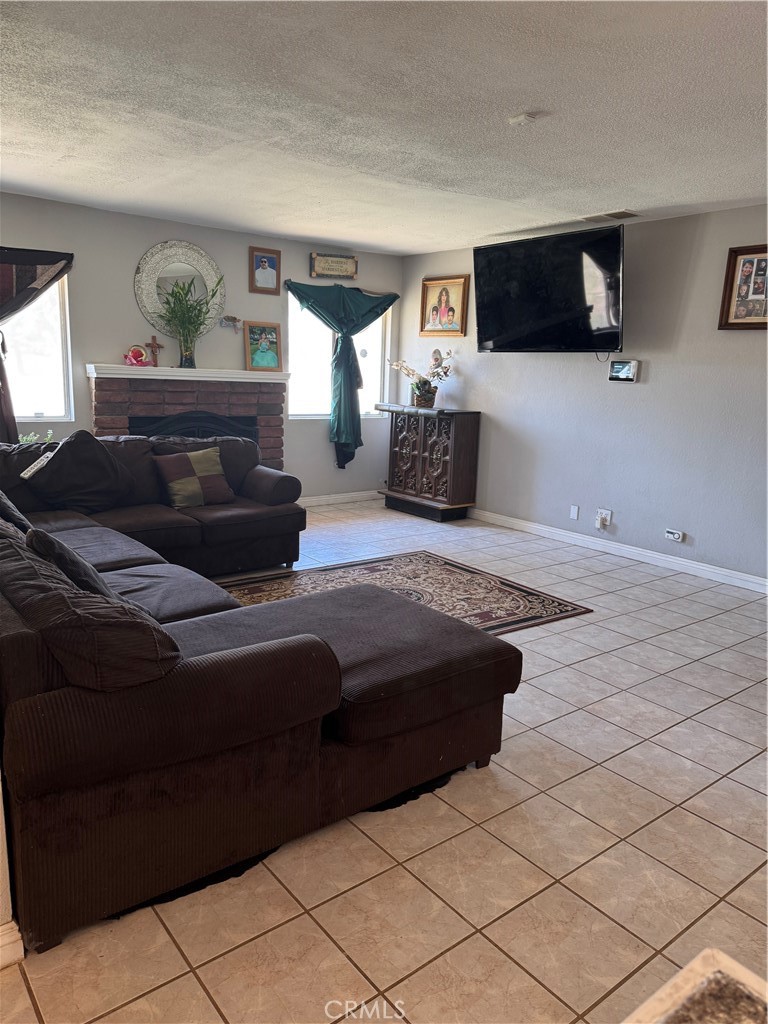 17665 Juniper Street