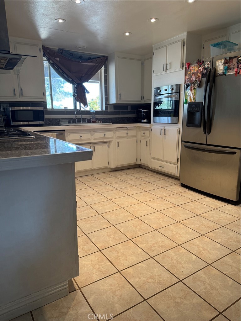 17665 Juniper Street