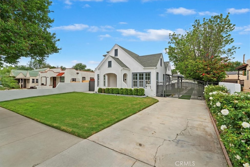 4427 Elmwood Court