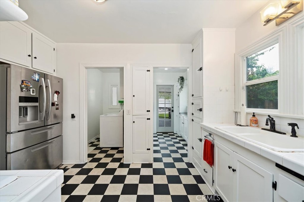 4427 Elmwood Court