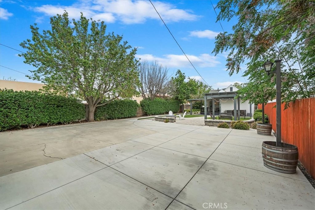 4427 Elmwood Court