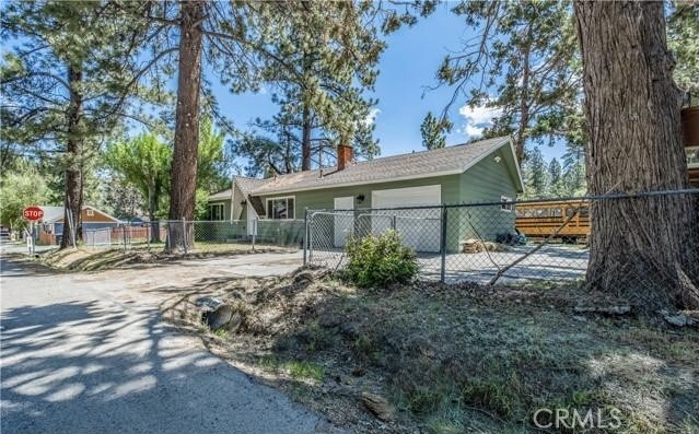 1040 W Aeroplane Boulevard
