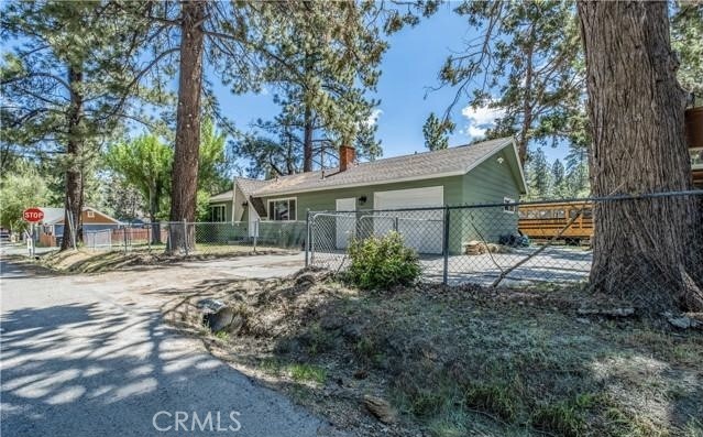 1040 W Aeroplane Boulevard
