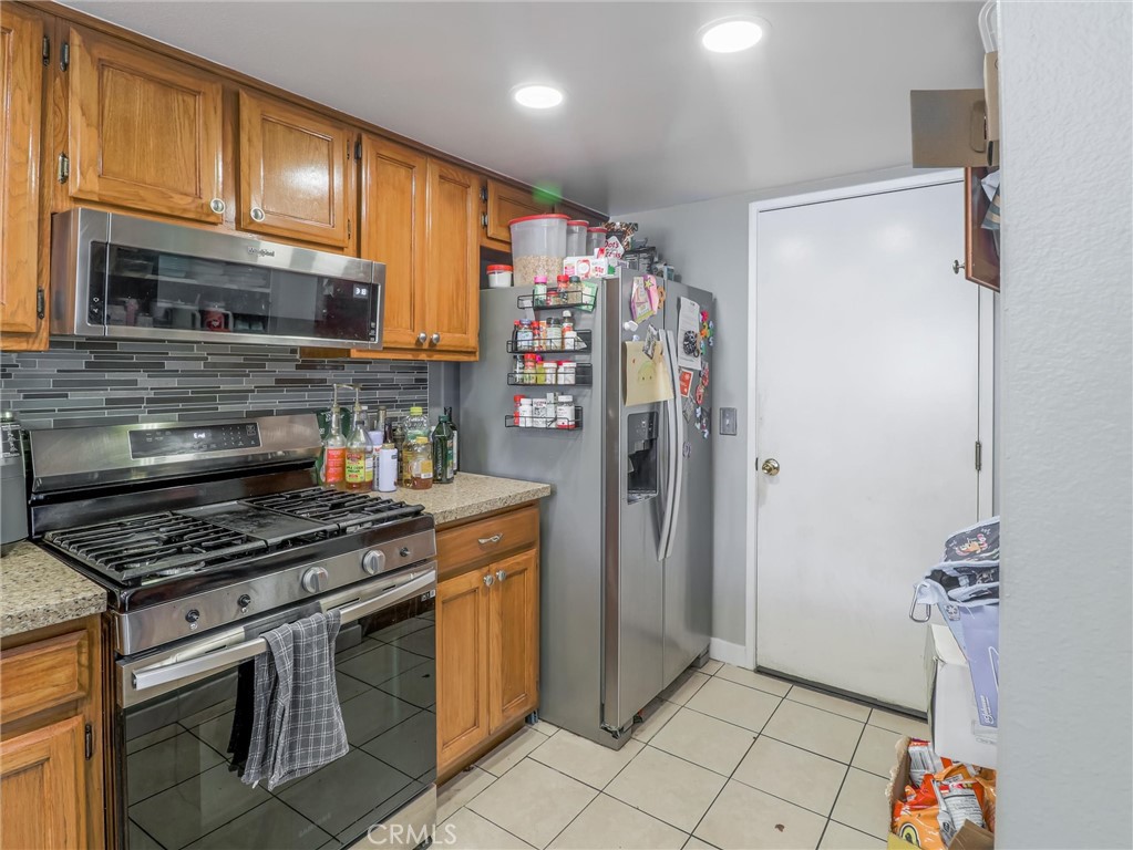 820 W Compton Boulevard 5