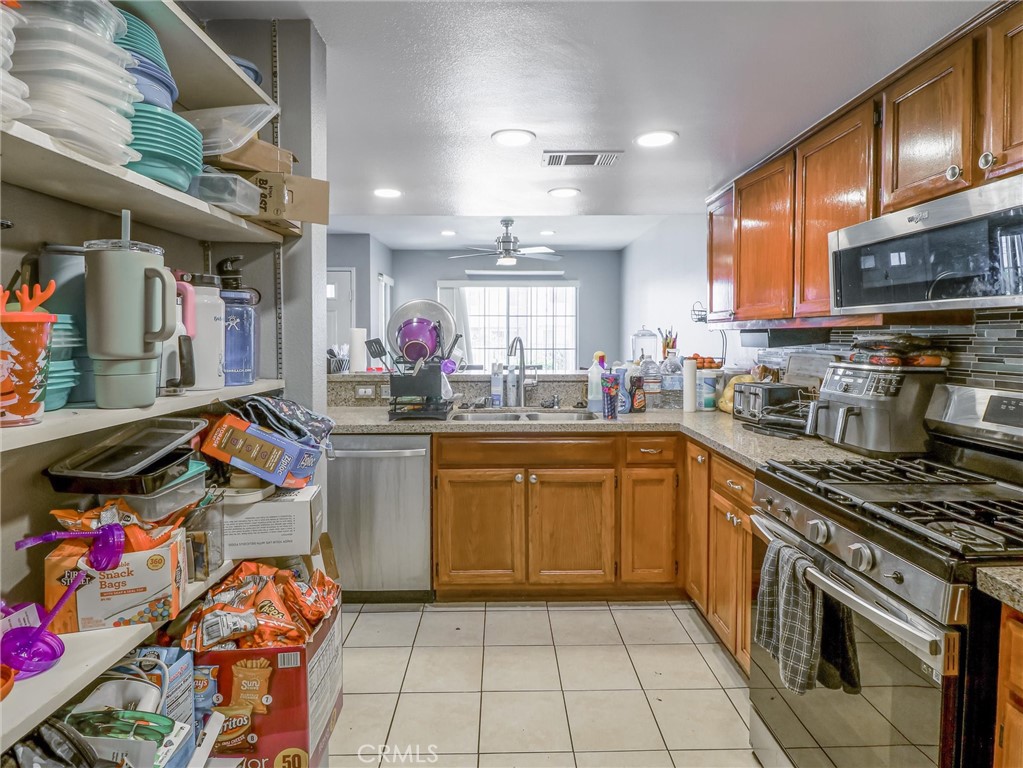 820 W Compton Boulevard 5