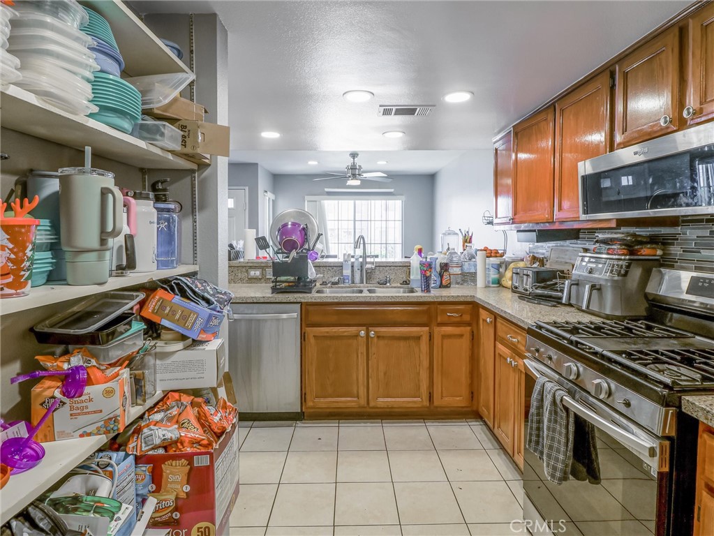 820 W Compton Boulevard 5