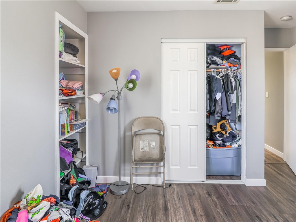 820 W Compton Boulevard 5