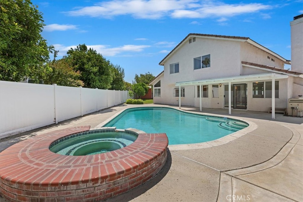 1526 Tonia Court