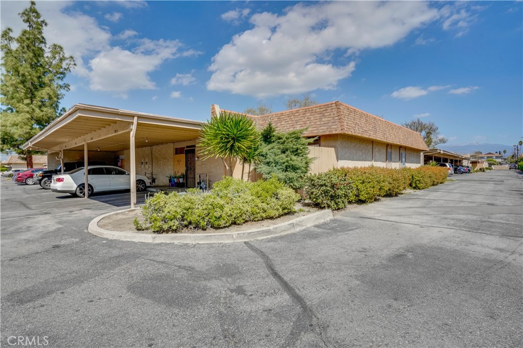 612 S Santa Fe Street 4