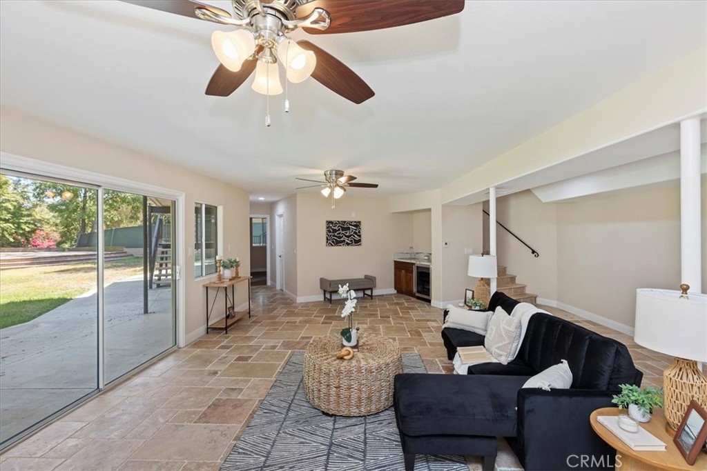1730 Sunny knoll