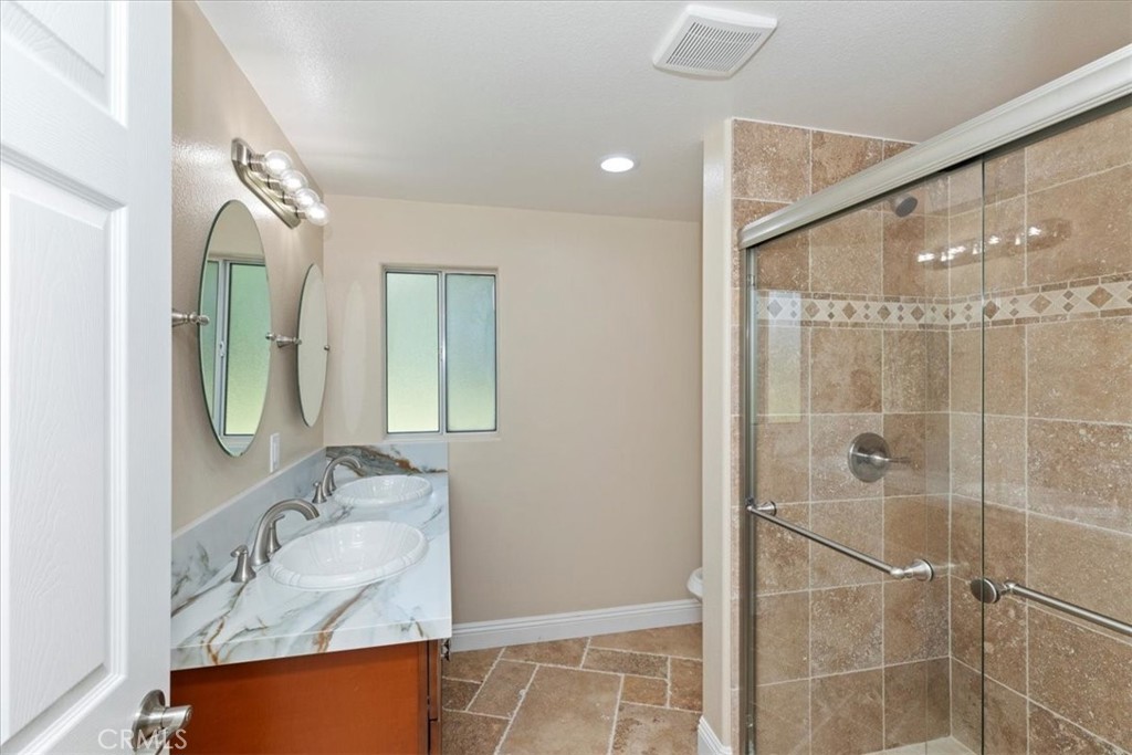 1730 Sunny knoll