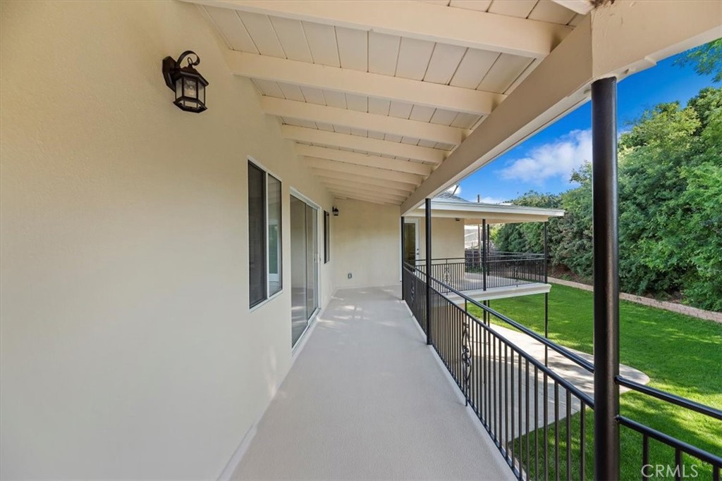 1730 Sunny knoll