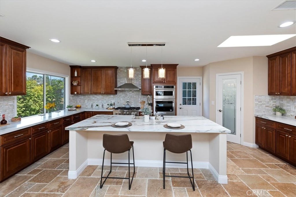 1730 Sunny knoll