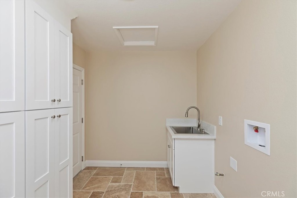 1730 Sunny knoll