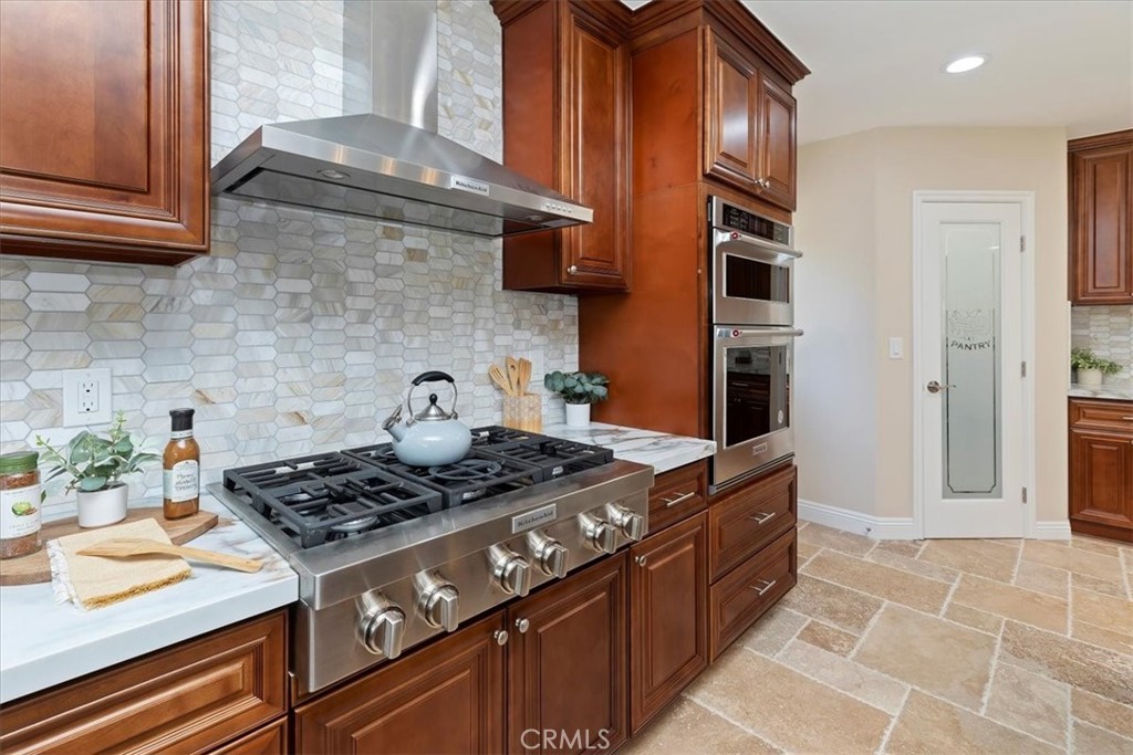 1730 Sunny knoll