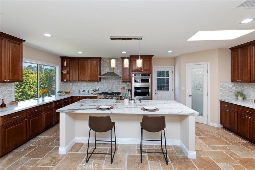 1730 Sunny knoll