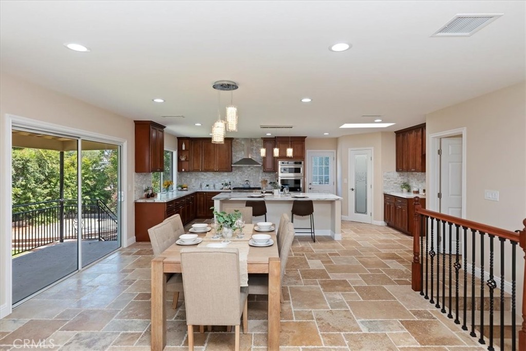 1730 Sunny knoll
