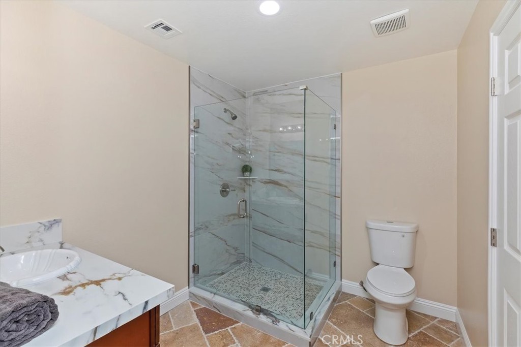 1730 Sunny knoll