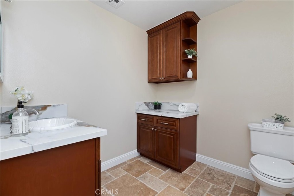 1730 Sunny knoll
