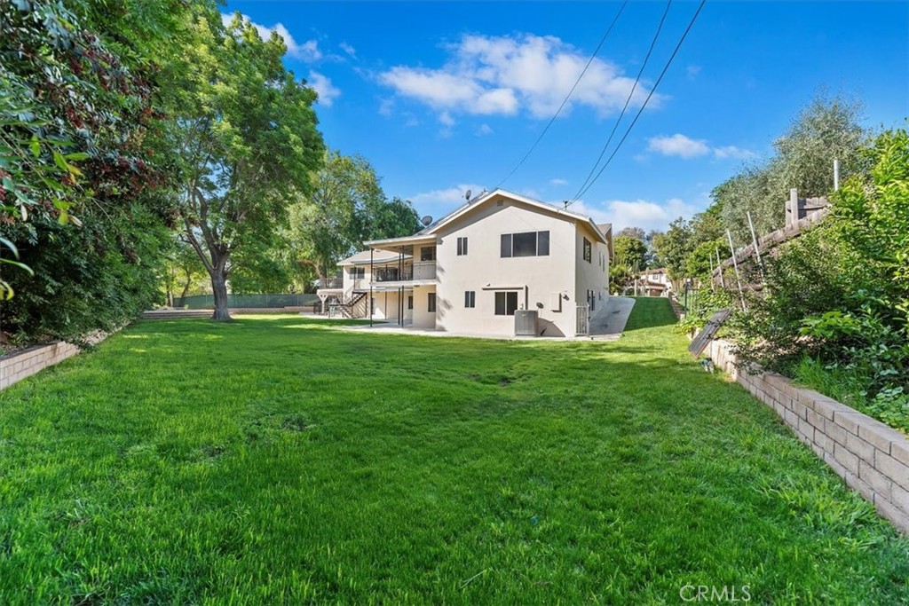 1730 Sunny knoll