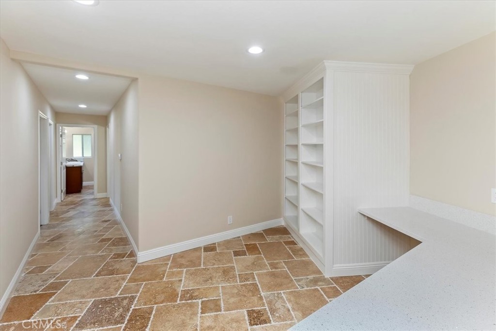 1730 Sunny knoll
