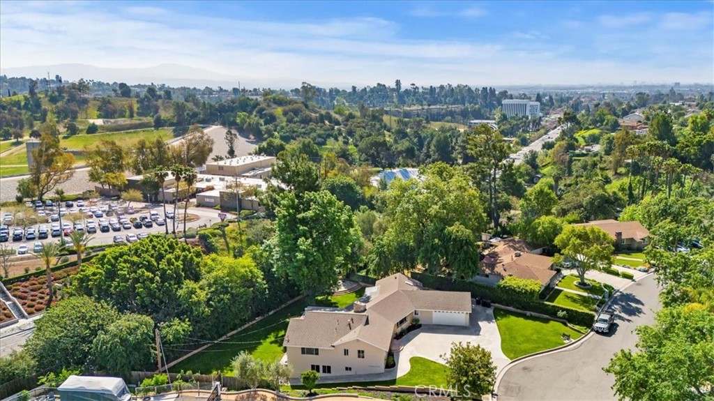 1730 Sunny knoll