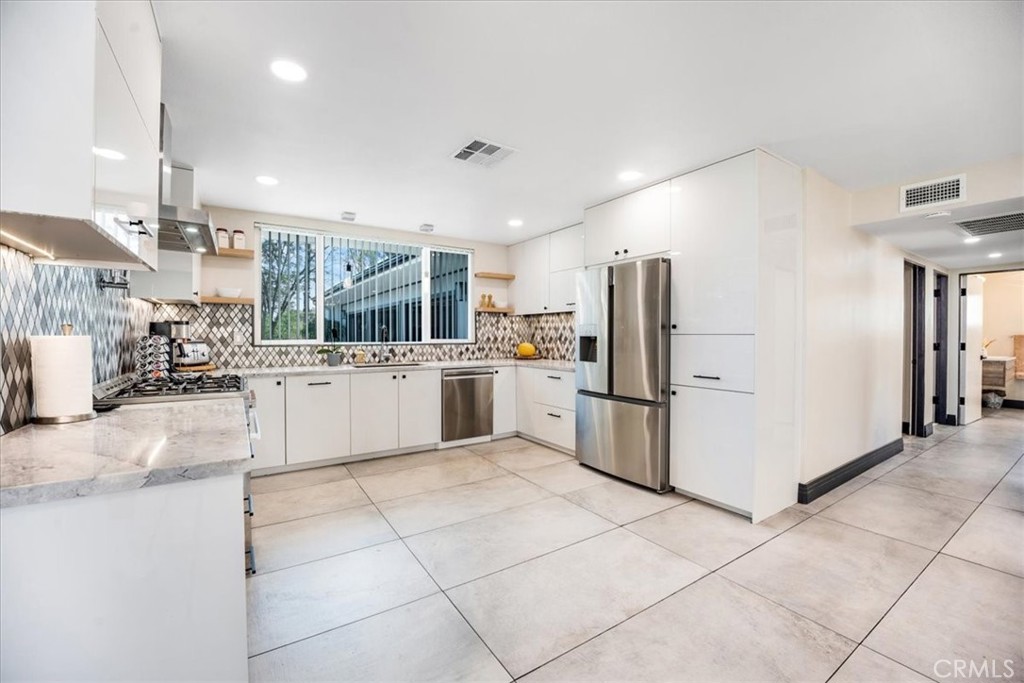10220 Balmoral Court