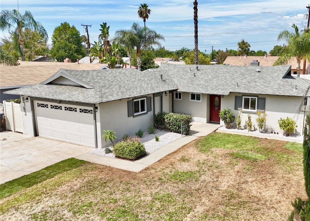 8763 Holly Lane