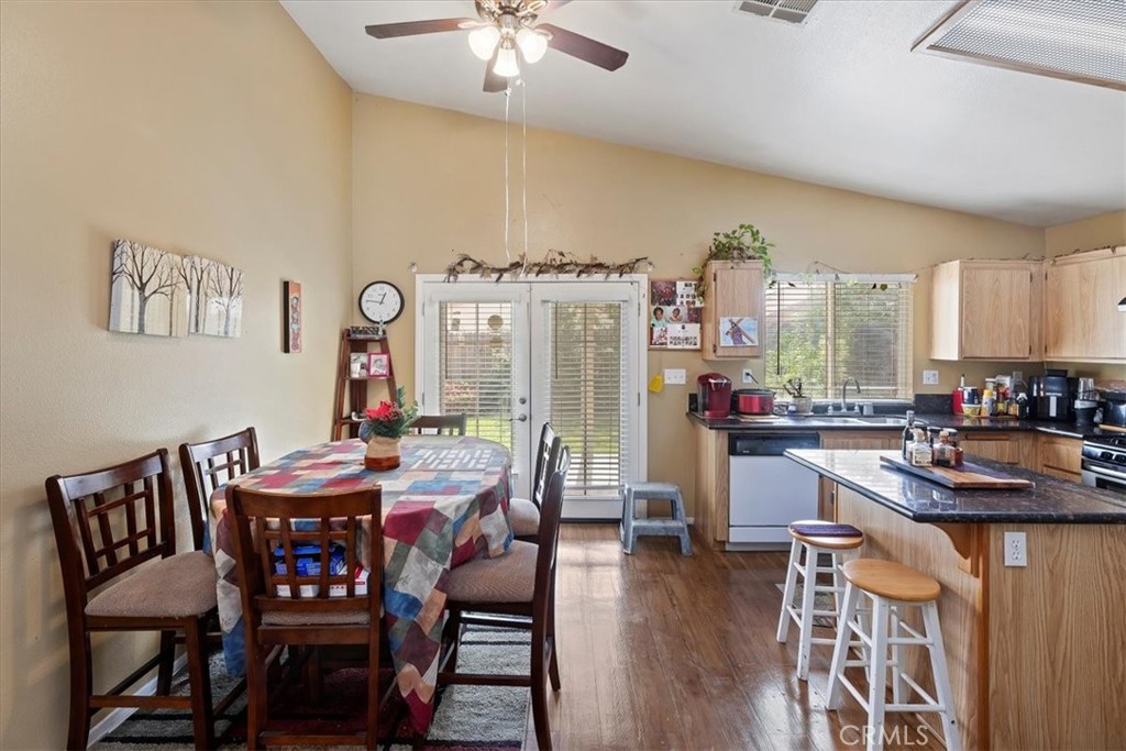 660 Avenida Capistrano