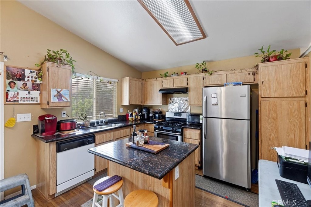 660 Avenida Capistrano