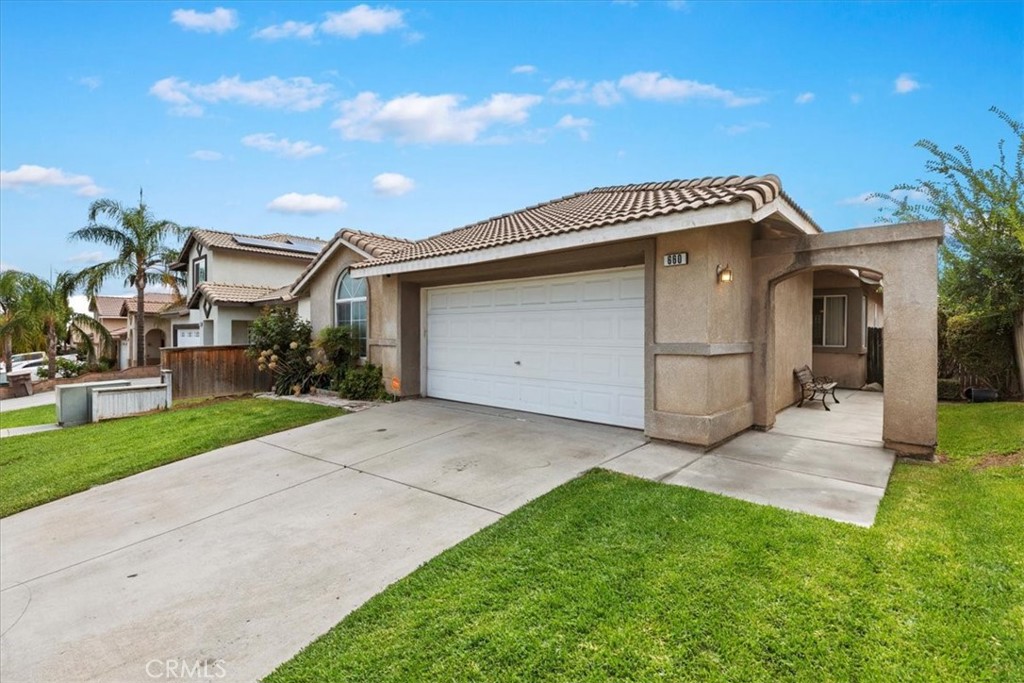 660 Avenida Capistrano