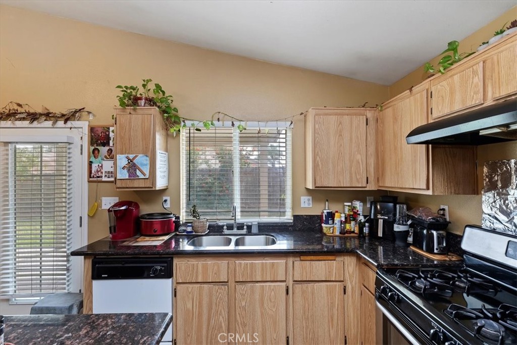 660 Avenida Capistrano