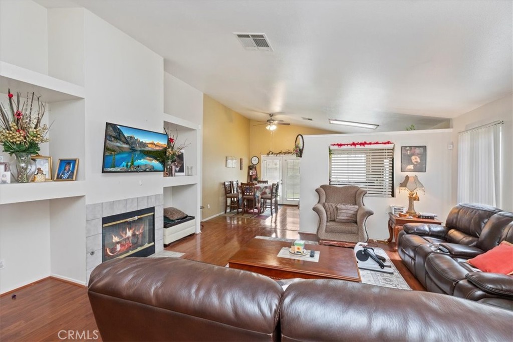 660 Avenida Capistrano