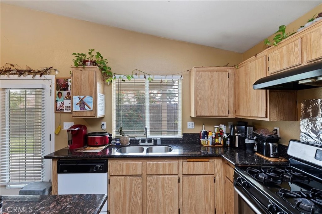 660 Avenida Capistrano