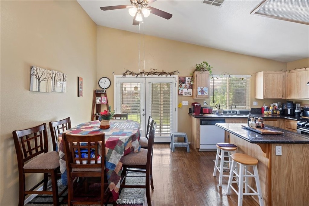 660 Avenida Capistrano