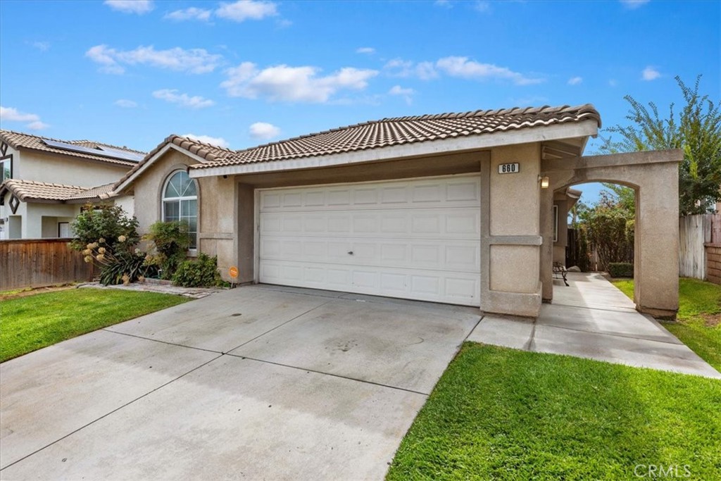 660 Avenida Capistrano