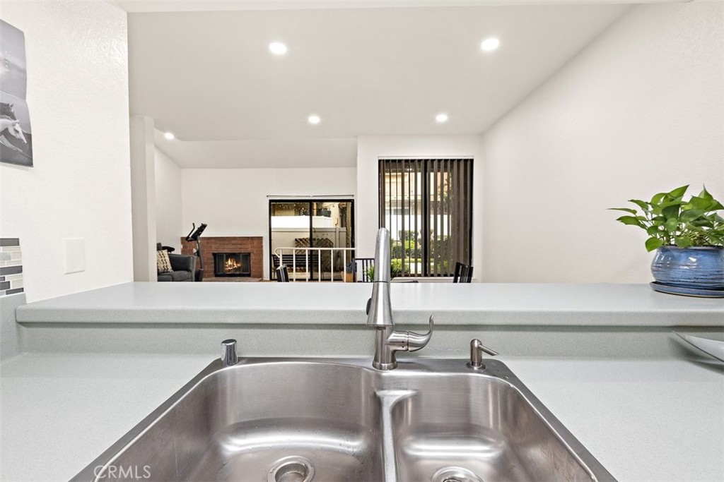 1031 S Palmetto