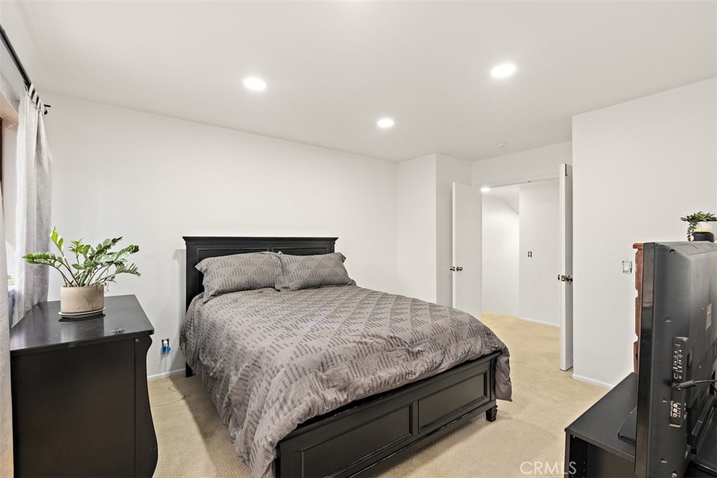 1031 S Palmetto