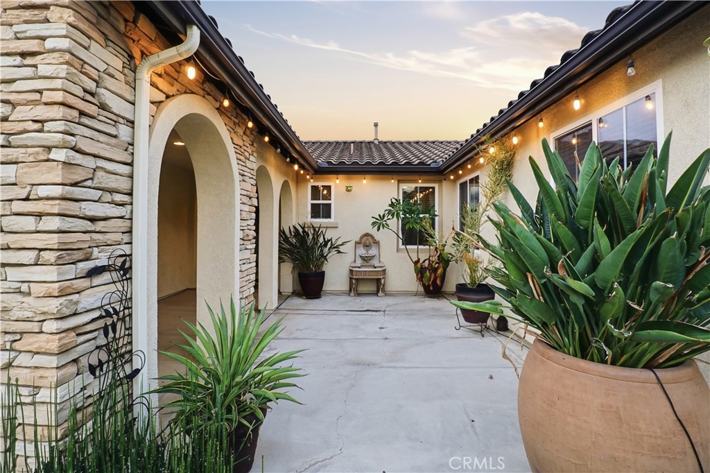 16935 Eagle Peak Road