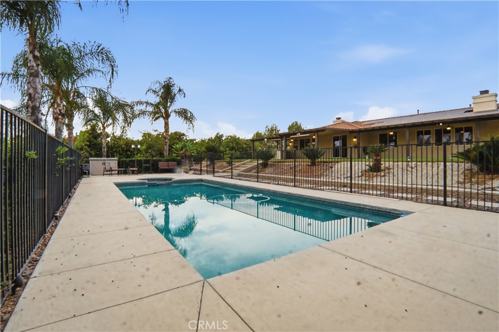 16935 Eagle Peak Road