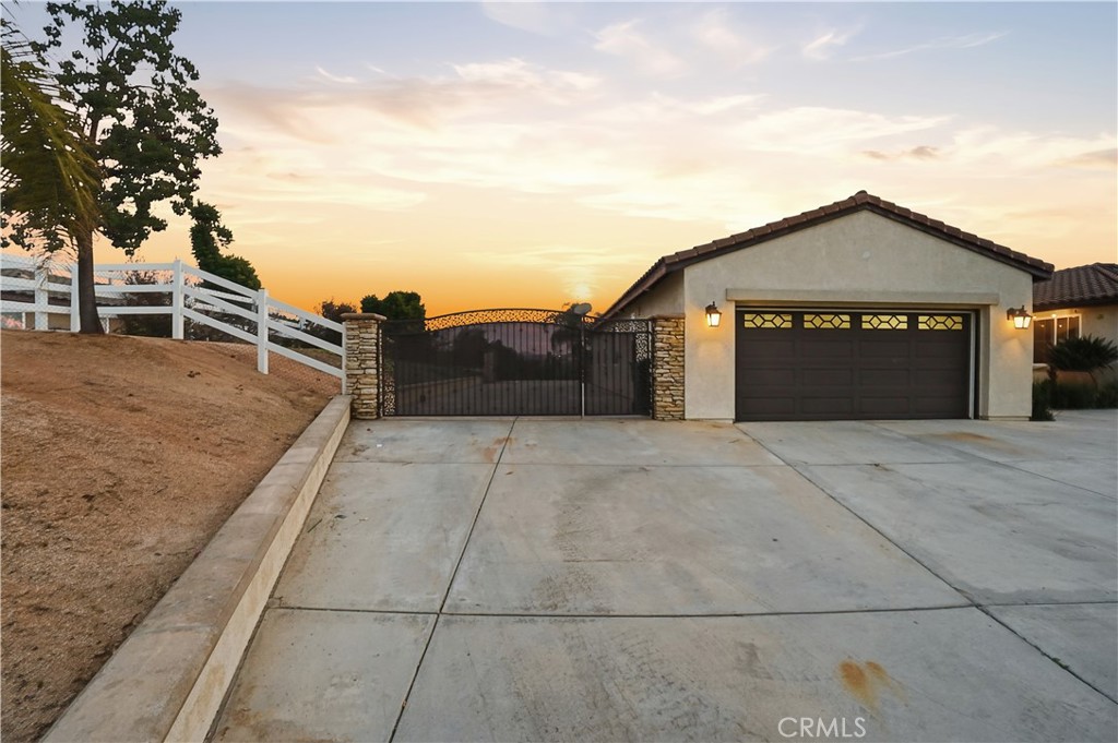 16935 Eagle Peak Road