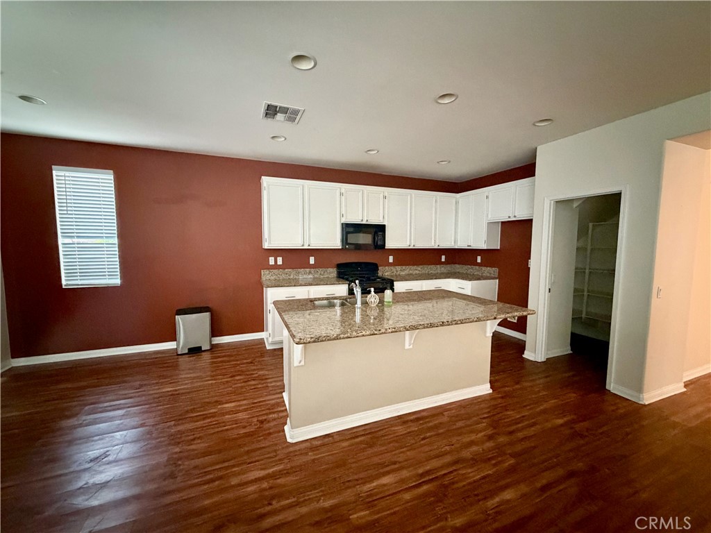 34138 Crenshaw
