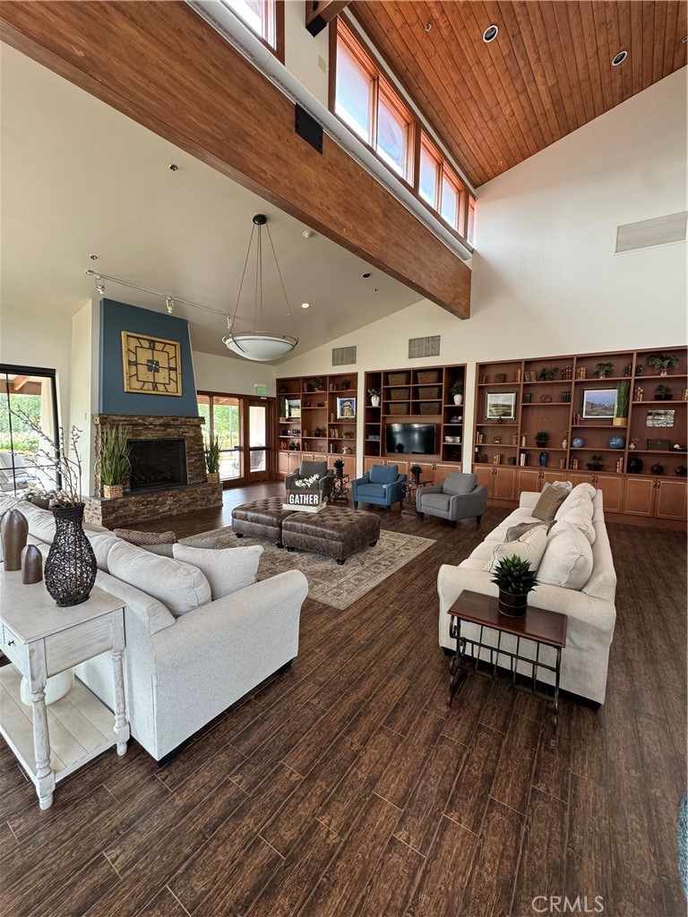 34138 Crenshaw
