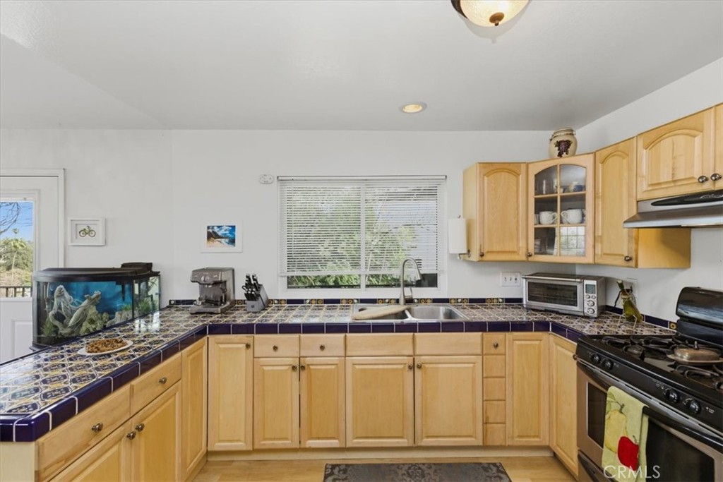 2715 Brockton